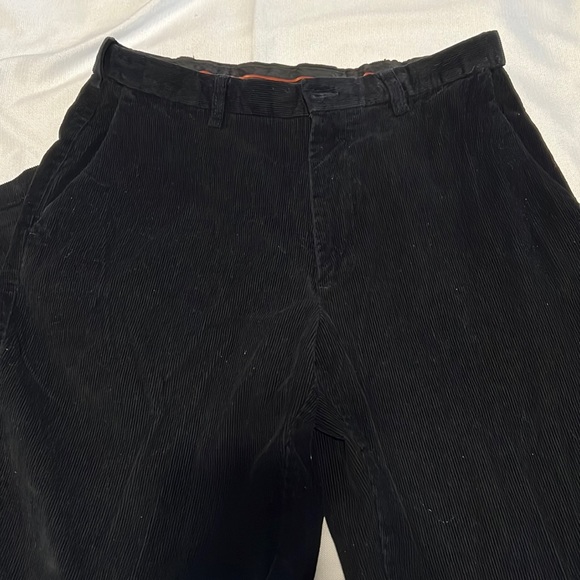 Men Haggar Cadbury black pants.  Very Good  condition, used a few time only - Picture 3 of 7